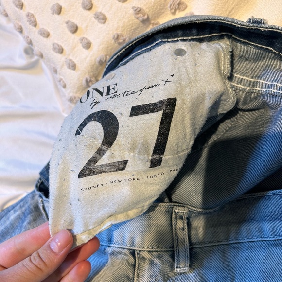 ONE awesome baggies, low waist, medium rise, relaxed leg jeans - Picture 4 of 4